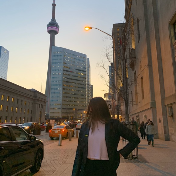 Welcome to Maddie’s Closet! - Picture 2 of 2